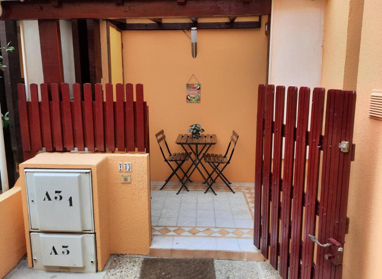 Appartement En Residence Avec Piscine Proche Mer Le Barcares Luaran gambar