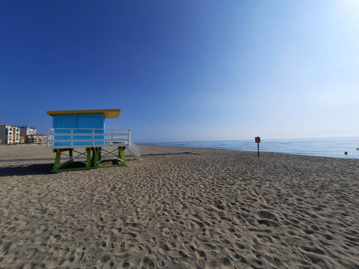 Appartement En Residence Avec Piscine Proche Mer Le Barcares Luaran gambar